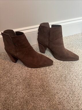 Vince Camuto Brown Suede Pointed toe Booties
